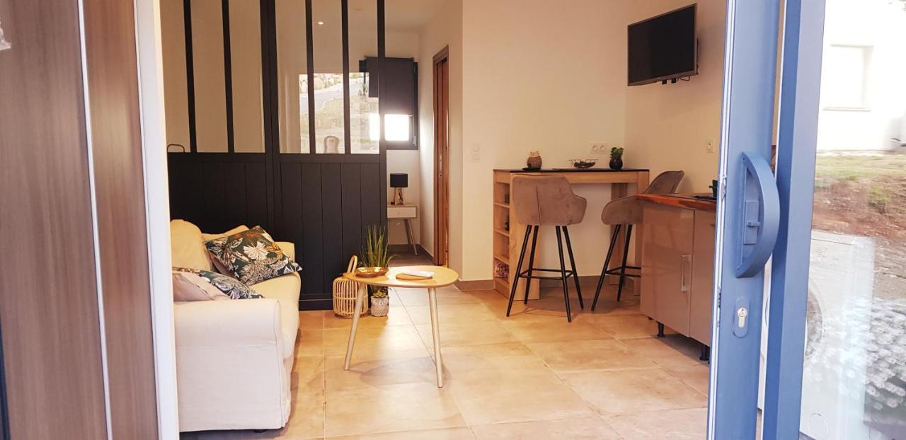 דירות Castirla House מראה חיצוני תמונה
