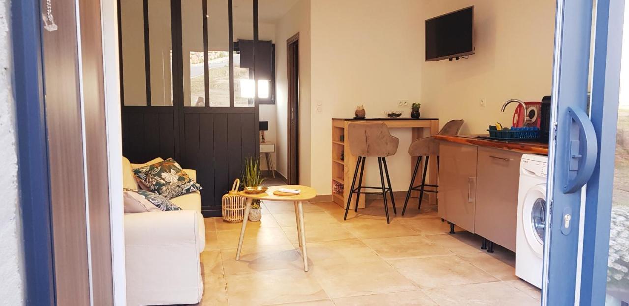 דירות Castirla House מראה חיצוני תמונה